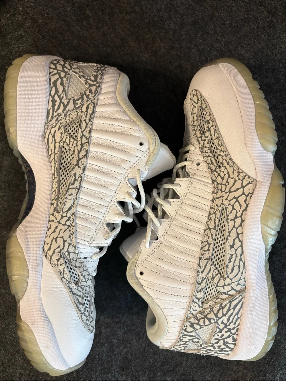 Jordan Low-Top Sneakers in White and Grey with Elephant Print